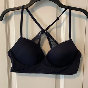 VICTORIAS SECRET- wireless bra/ bralette